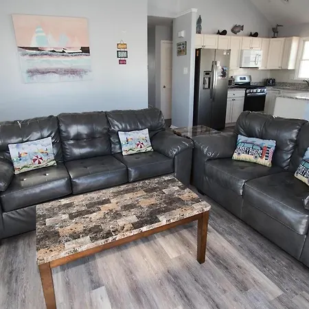Single Family Home Located In Ship Bottom On The Bay Side But Close To The Beach - Pet Friendly
